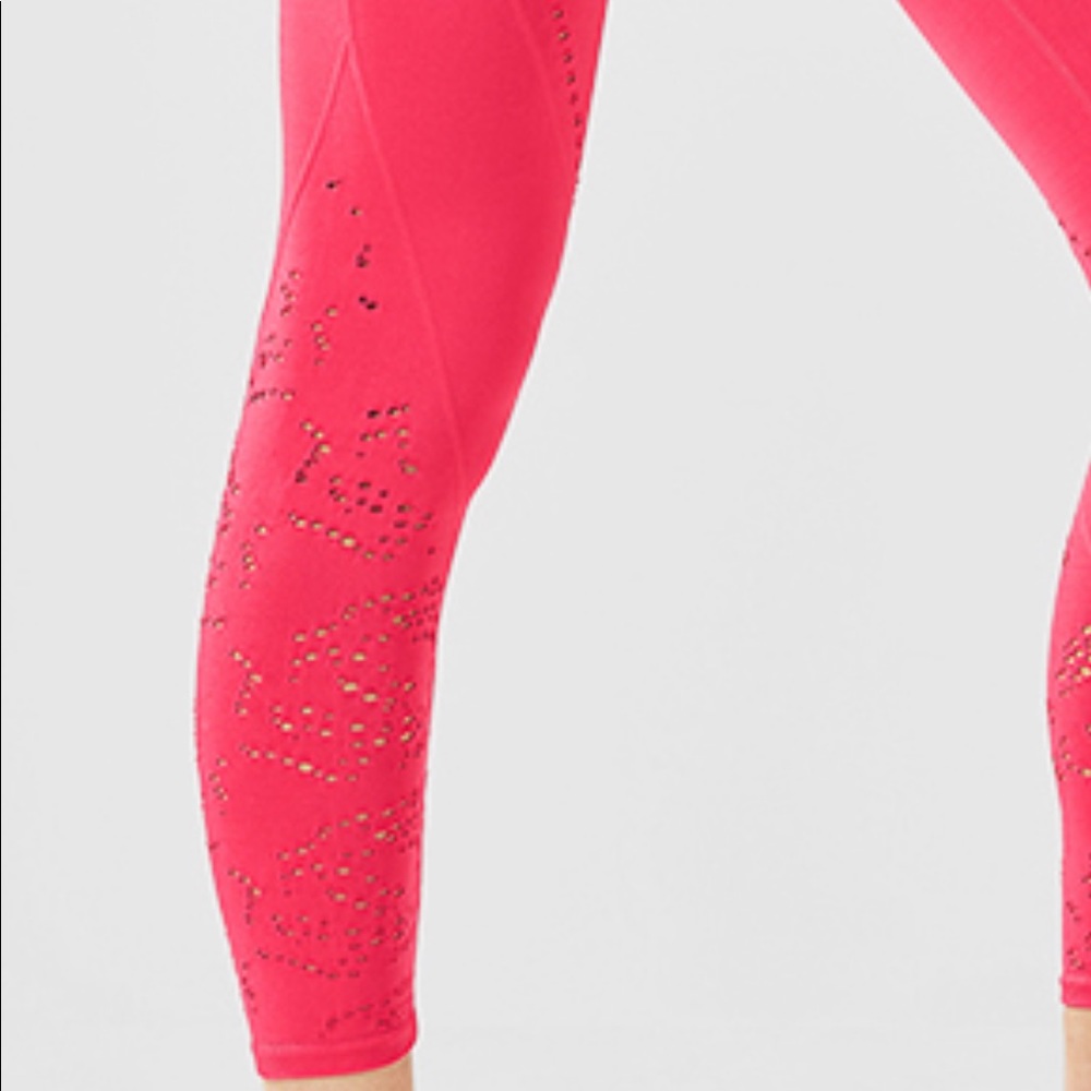 Fabletics- Seamless High-Waisted Solid Capri Xxs … - image 4